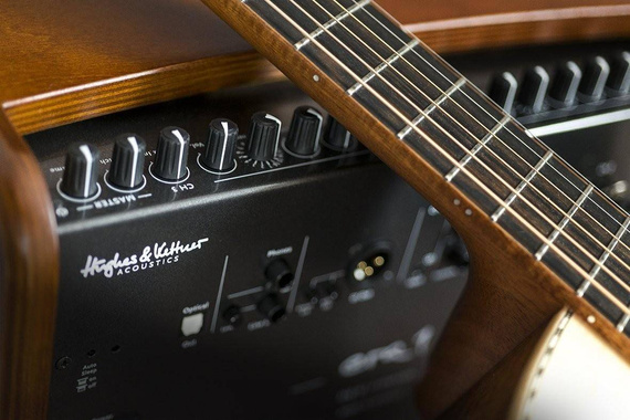 Hughes & Kettner ERA 1 WOOD wzmacniacz akustyczny