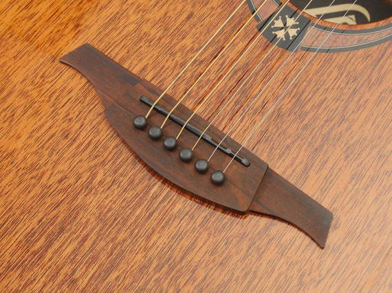 Lag T98DCE Tramontane – gitara elektroakustyczna