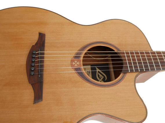 Lag T118ACE - gitara elektro-akustyczna Tramontane