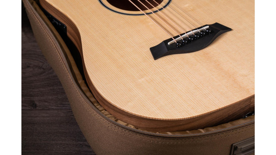 Taylor Baby Taylor BT1e Walnut - gitara elektroakustyczna