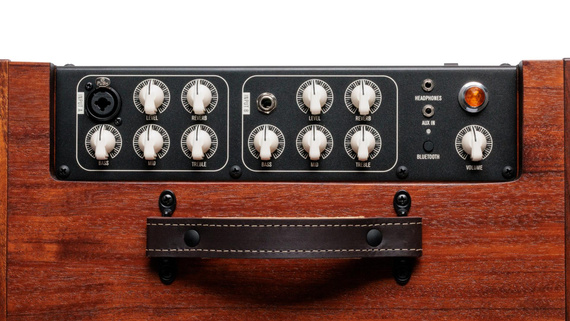 Taylor CIRCA 74 AV150-10 – wzmacniacz akustyczny ze statywem