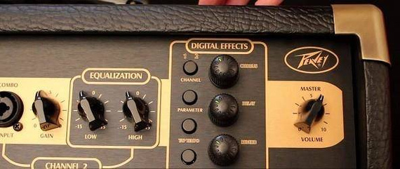 PEAVEY Ecoustic E110 wzmacniacz akustyczny 100W