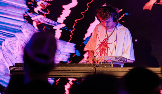 Denon DJ PRIME GO Plus – przenośny kontroler DJ